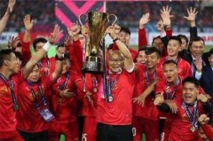 一个阿森纳改变了越南足球，多名世界名帅却救不了中国足球